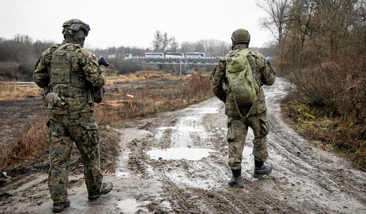 Ordu yaklasik 120 km lik yolu denetleyecektir bu bir saptirma eylemi hakkinda 23711