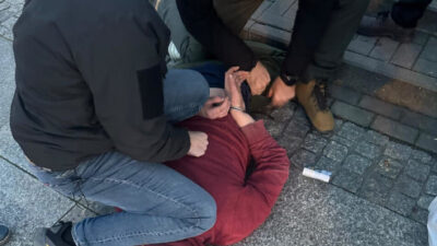 Polis memurlarindan hizli aksiyon iki kisi cinayetten tutuklandi 24003