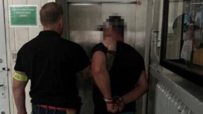 Polis ukrayna karsiti bir aktivisti gozaltina aldi nazar yol kontrolu sirasinda dustu 20813