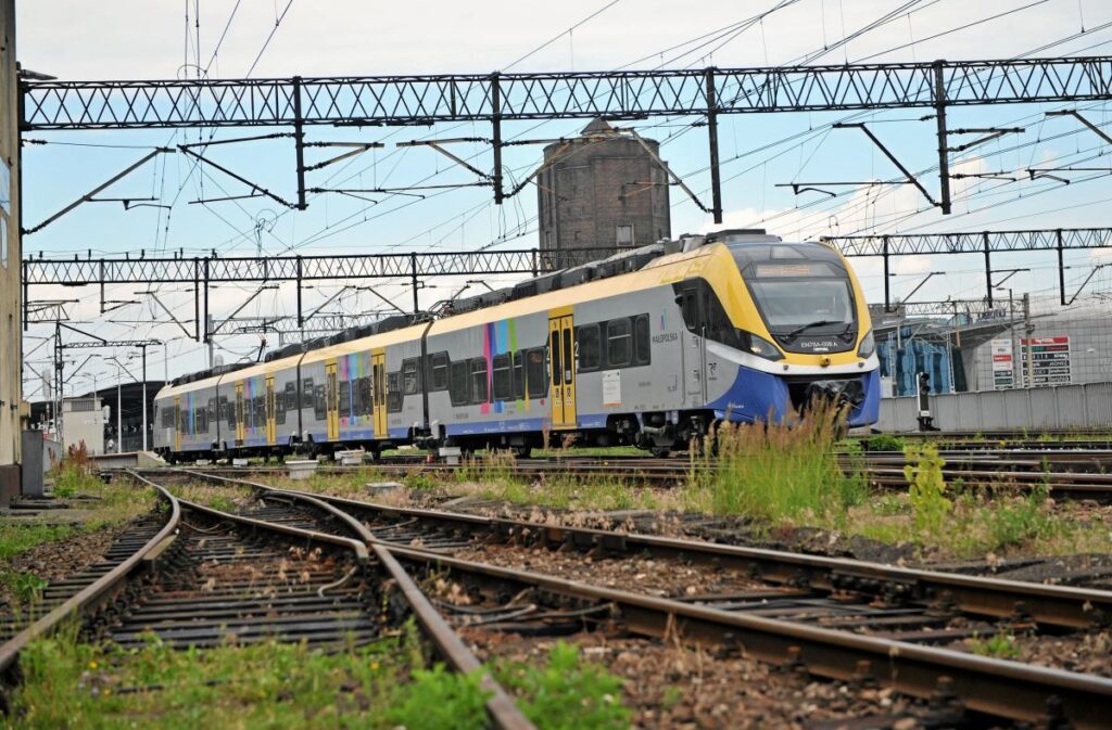 polonya da bir baska saptirma eylemi mi katowice den rahatsiz edici haberler 24452