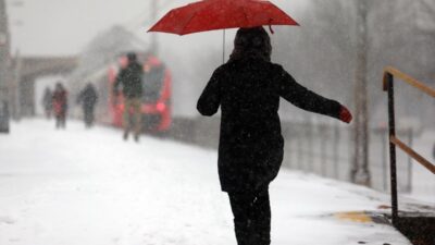 Polonya da yogun kar yagmur ve buzlanma kosullari imgw hava durumu uyarilari yayinladi 23651