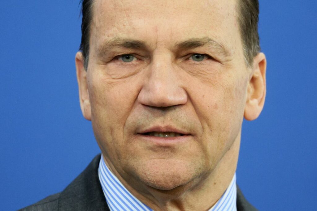 polonya rusya ile diplomatik iliskilerini kesmeli mi polonyalilar evet diyor 26654