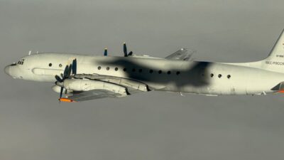 Polonya savaş uçakları baltık denizi üzerinde hareket halinde. Rus uçaklarının önünü kestiler. 2 Polonya savas ucaklari baltik denizi uzerinde hareket halinde rus ucaklarinin onunu kestiler 26711