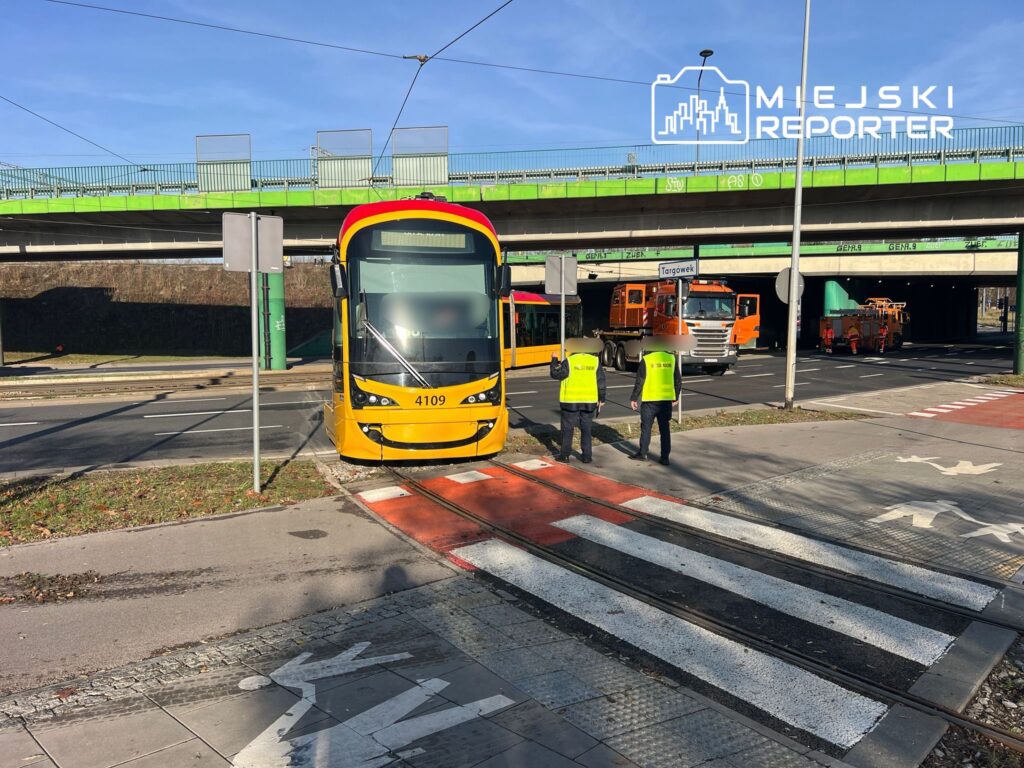praga p noc ta tramvay raydan cikti targ wek yonunde trafik tikandi 22890