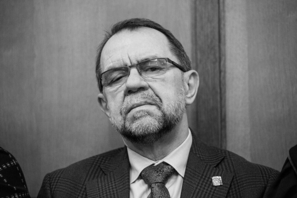 profesor krzysztof r czka hayatini kaybetti kendisi yuksek mahkeme yargiclarindan biriydi seckin bir hukukcu vefat etti 21319