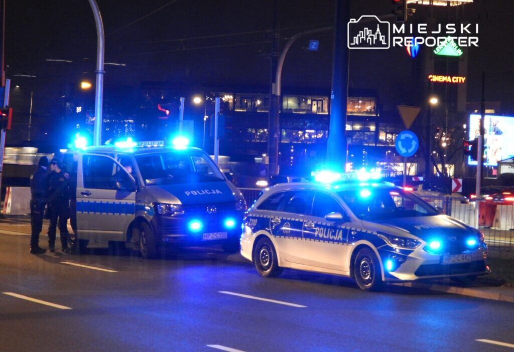 Radoslaw kavsaginda bir tramvayda kavga i ki tramvay surucusu yaralandi bir kadin yolcu icin ayaga kalktilar 22756