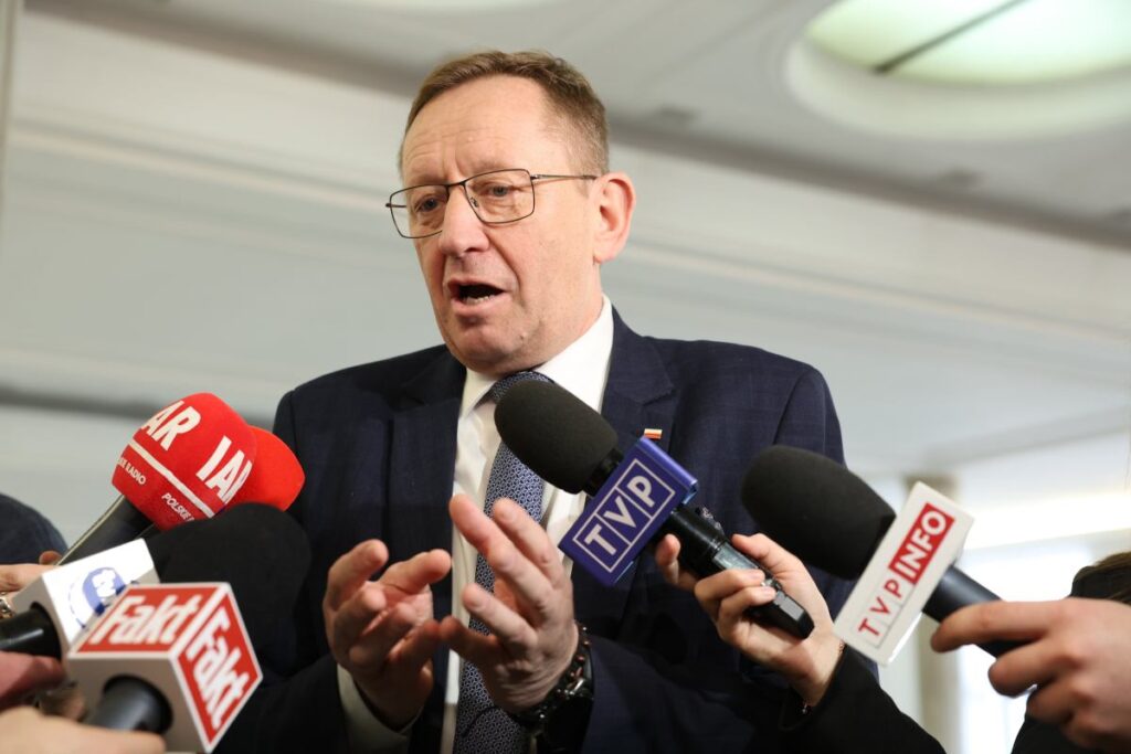 robert telus acilen nowogrodzka ya cagrildi kendini aciklayacak 21295