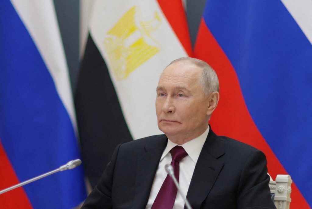 ruslar katyn deki polonya askeri suslemelerinin kabartmalarini kaldirdi kiskirtici olmalari gerekiyordu 24297