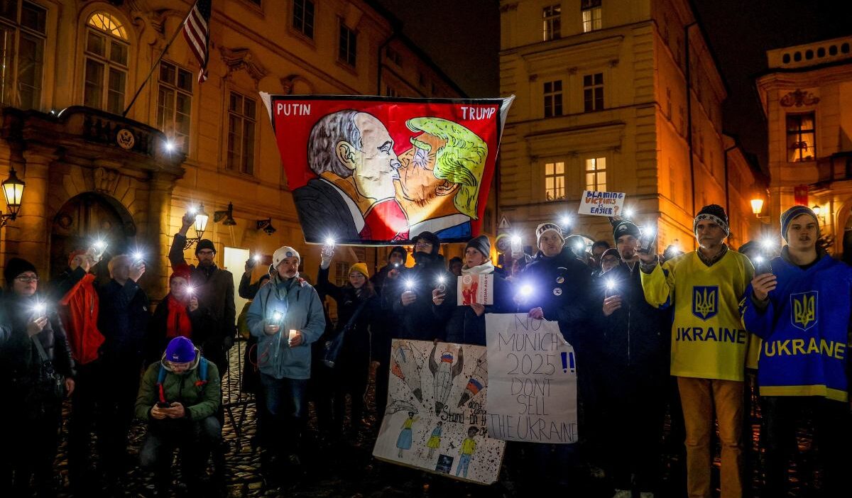 Rusya abd ile işte böyle 'flört ediyor'. "wsj": bu pok�j ile ilgili değil, işle ilgili. "churchill ve reagan mezarlarında ters dönüyorlar". 1 Rusya abd ile iste boyle flort ediyor wsj bu pok j ile ilgili degil isle ilgili churchill ve reagan mezarlarinda ters donuyorlar 26584