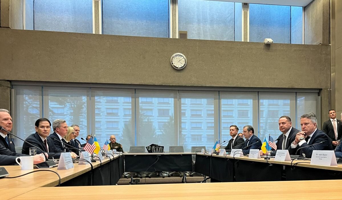 Rusya acilimi akillica yapti ve avrupa simdiden abd nin bizi sattigi korkusuna kapilmis durumda bu sadece baska bir asama 25351