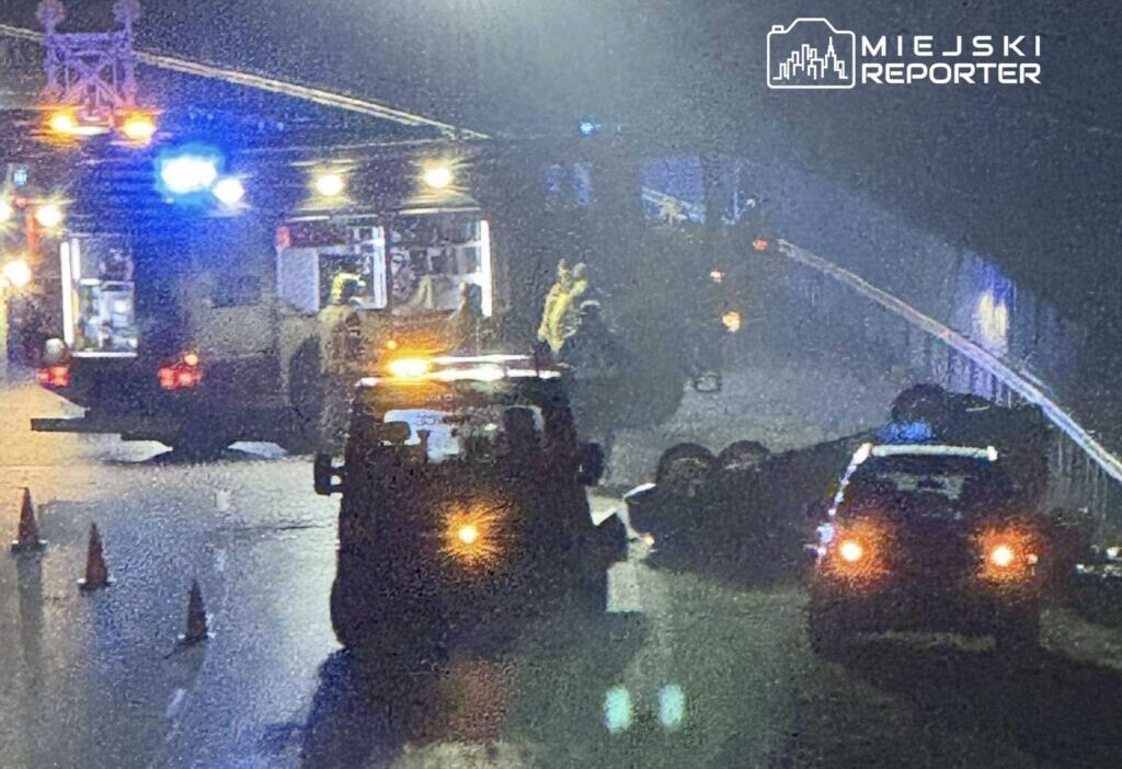 S8 yolunda cati kaplamasi bir kisi hastanede gecit kapatildi 22248