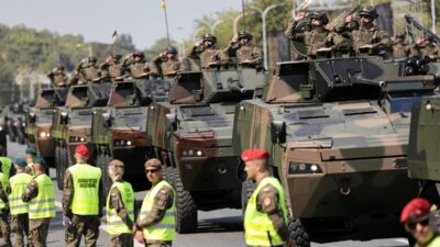 Sam amca dan kullanilmis arabalar mi mod wolverine leri olmasina ragmen stryker lari arastiracak 22452