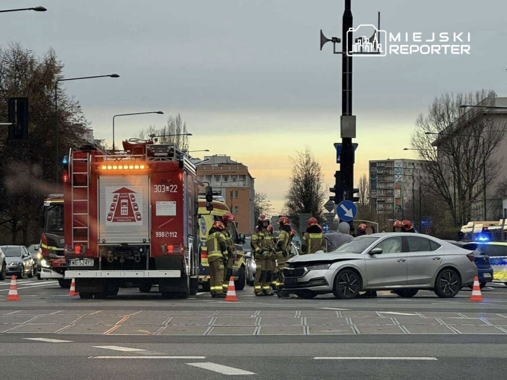 sarhos skoda surucusu wawelska ve grojecka caddelerinin kesistigi noktada kazaya neden oldu 24657