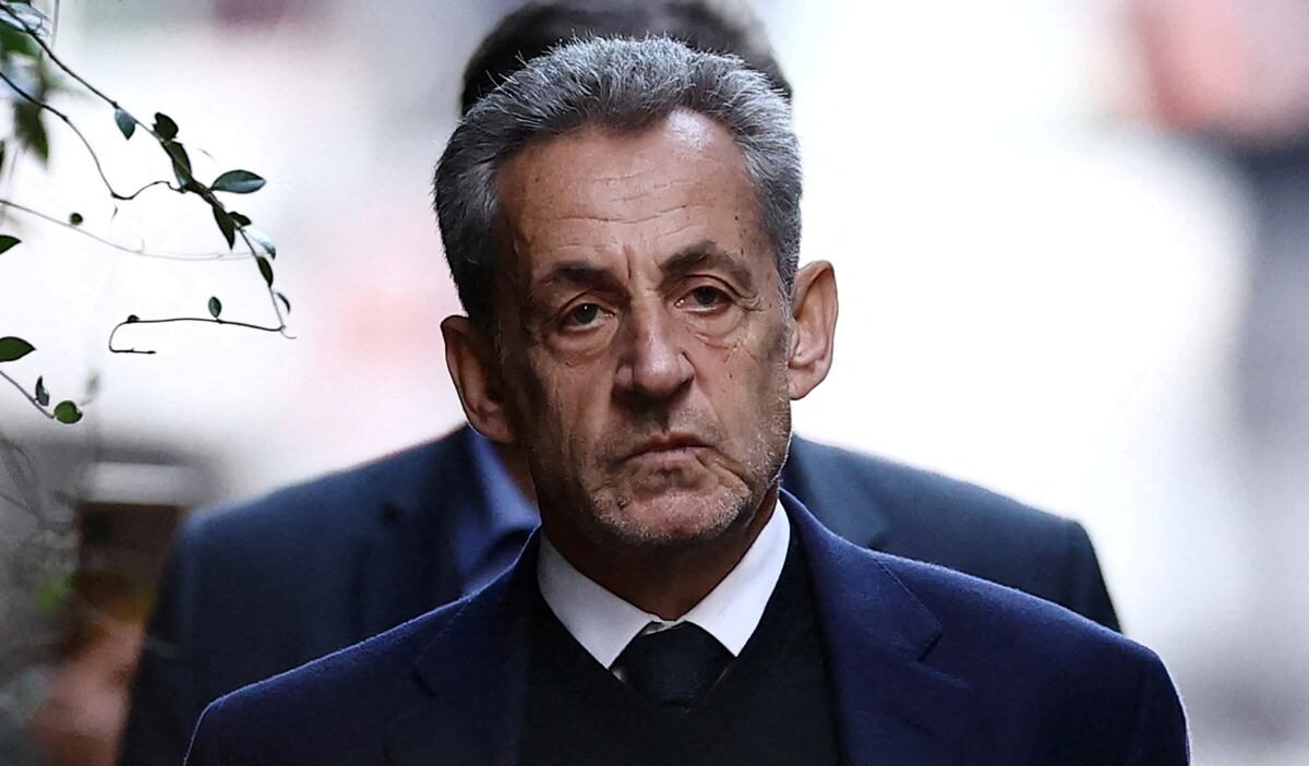 Sarkozy serbest kaliyor fransa nin eski cumhurbaskani icin ani bir donus 22359