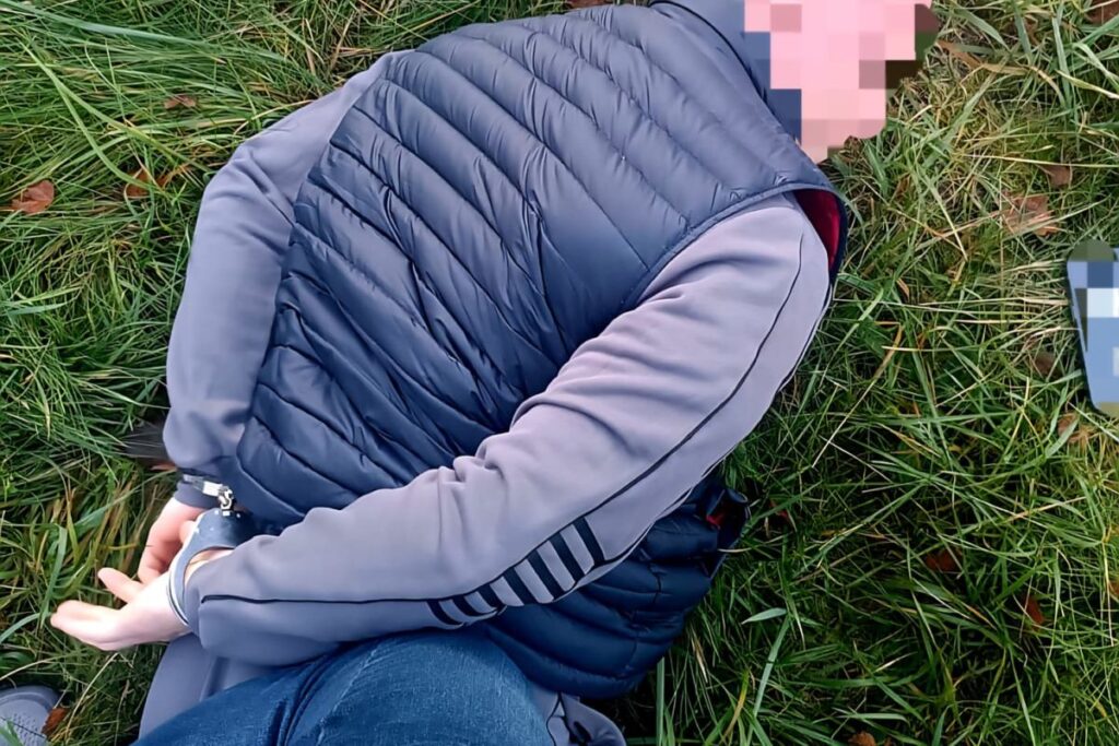 silezya ve pomeranya da buyuk capli eylemler zirhli bir arac kullanildi sozde futbolcular polisin elinde 22680