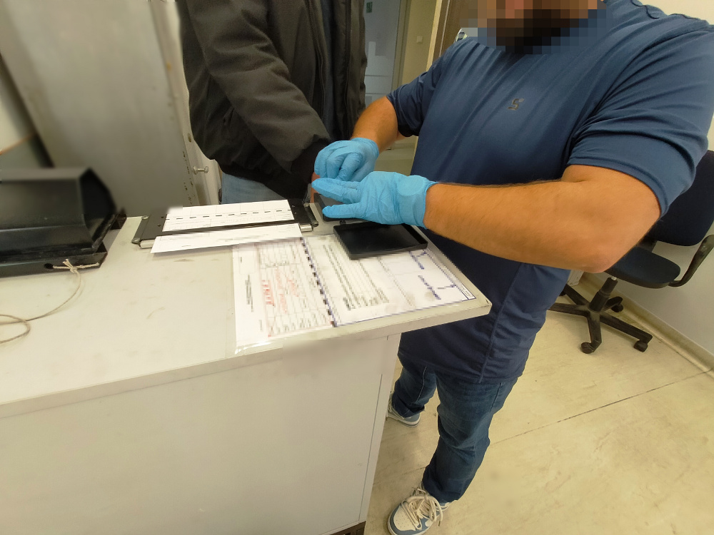 sizden kurtulmaliyiz bu sozler bir musteri tarafindan kendisine hizmet eden ukrayna vatandasi bir calisana soylenmistir 21997