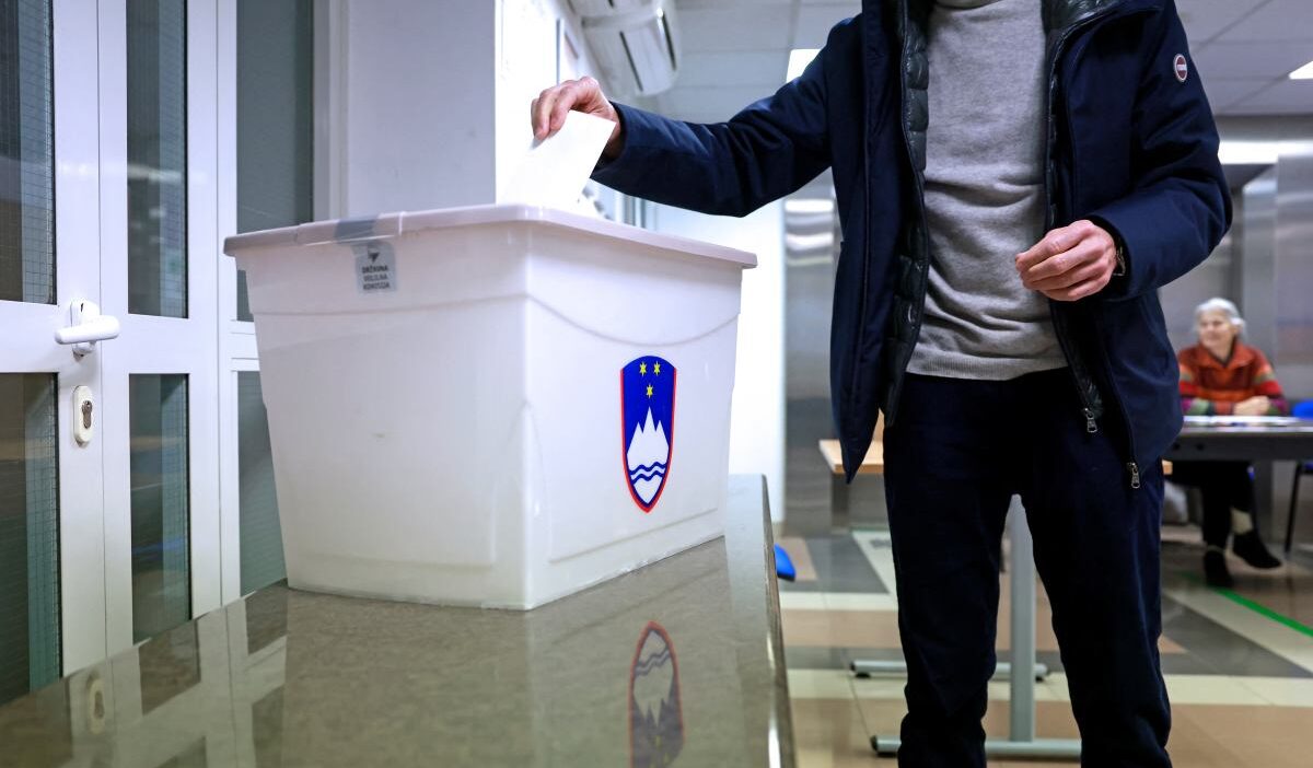 Slovenyalilar destekli intiharin yasallasmasi icin oy kullandi referandumun sonuclari 25126