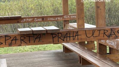 Sparta taraftarlarinin ziyaretinin ardindan pole mokotowskie de harap olmus biyosenotik bahce 26466