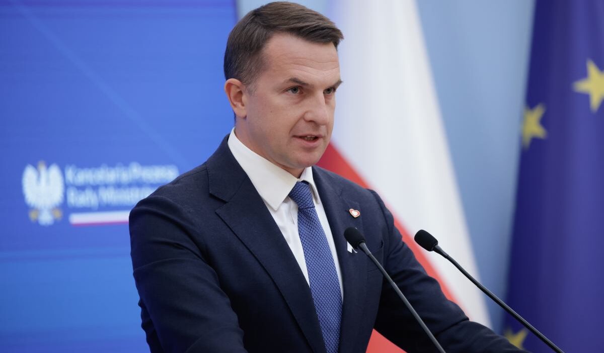 Szłapka ziobra'ya saldırdı. "o bir korkak, kendisini kutsal bir inek olarak görüyor". Devlet mahkemesine ilişkin net açıklama 1 Sz apka ziobra ya saldirdi o bir korkak kendisini kutsal bir inek olarak goruyor devlet mahkemesine iliskin net aciklama 25824