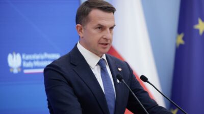 Sz apka ziobra ya saldirdi o bir korkak kendisini kutsal bir inek olarak goruyor devlet mahkemesine iliskin net aciklama 25824