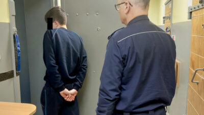 Taksi soforunu oldurmeye calisan bicakli saldirgana tutuklama 23810