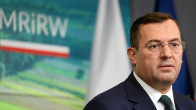 Tarim bakani telus un cpk arazisiyle ilgili aciklamasini okudu kalbim kirildi 20776