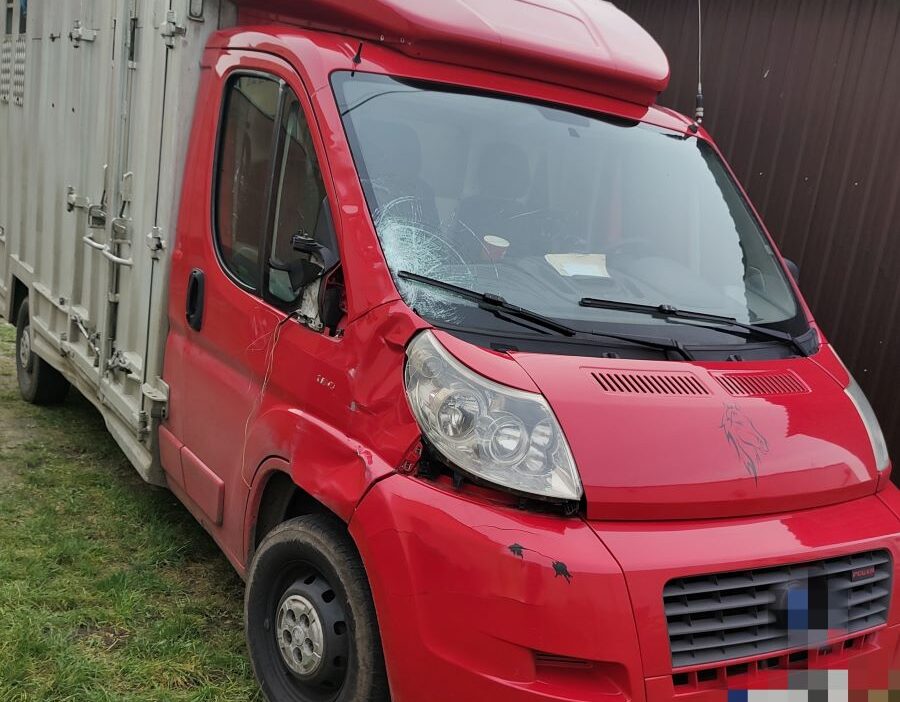 Teslimat aracının çarptığı yaya öldü 1 Teslimat aracinin carptigi yaya oldu 25233