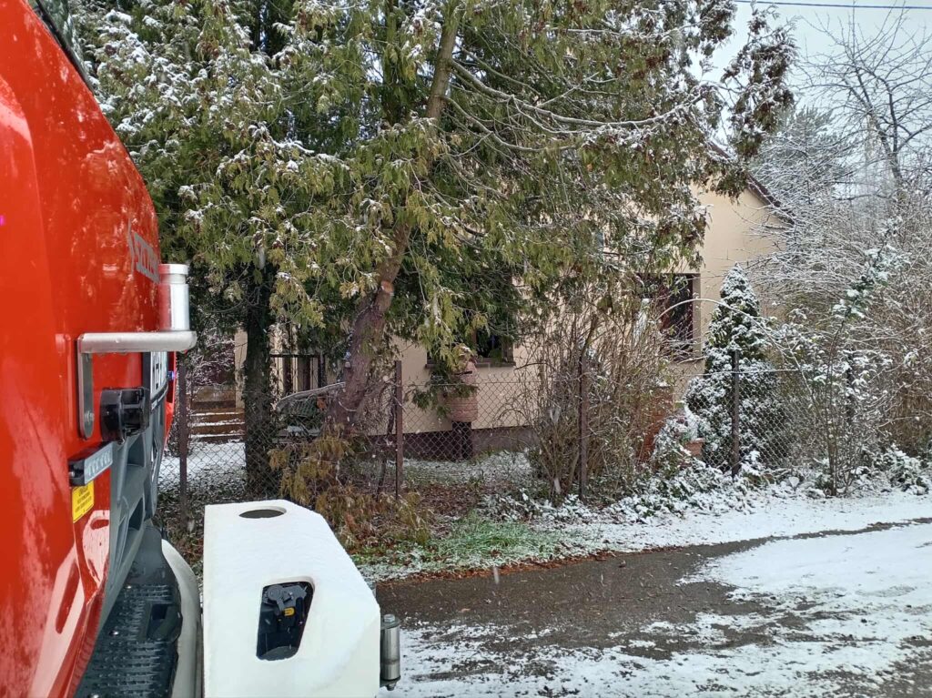 trajik ev yangini 89 yasinda bir kadin oldu 25266