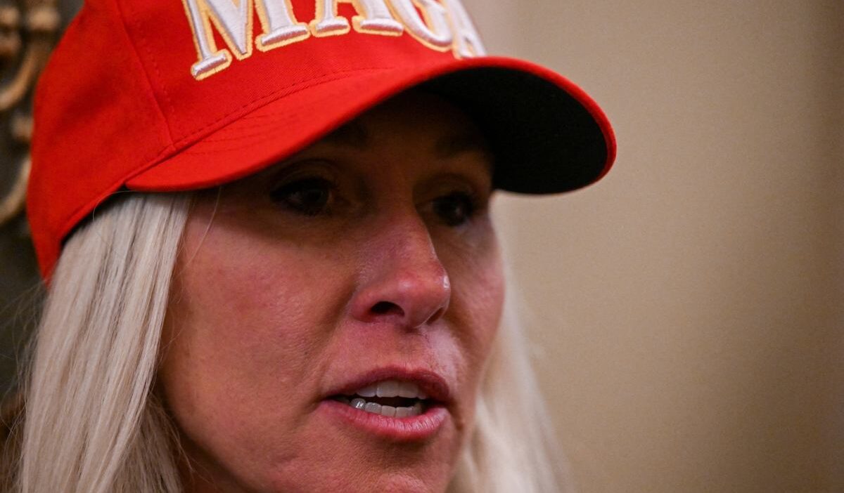 Trump in cevresinde catisma abd baskani ndan etkili kongre uyesine marjorie yi dinledi 23508