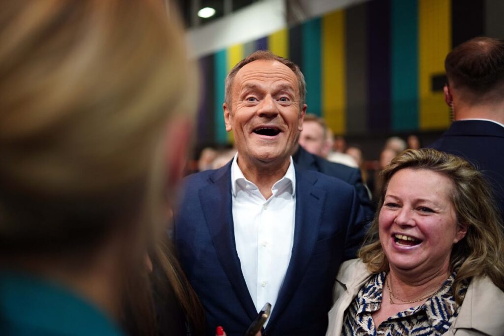 tusk avrupa komisyonu bildirisinin ardindan zafer kazandi hukumet icin buyuk bir basari 22561