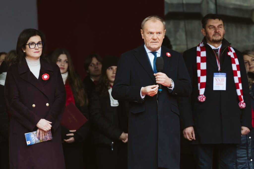 tusk igneyi batirdi gdansk tan bir fotograf gosterdi her yere ulasmadi 22527