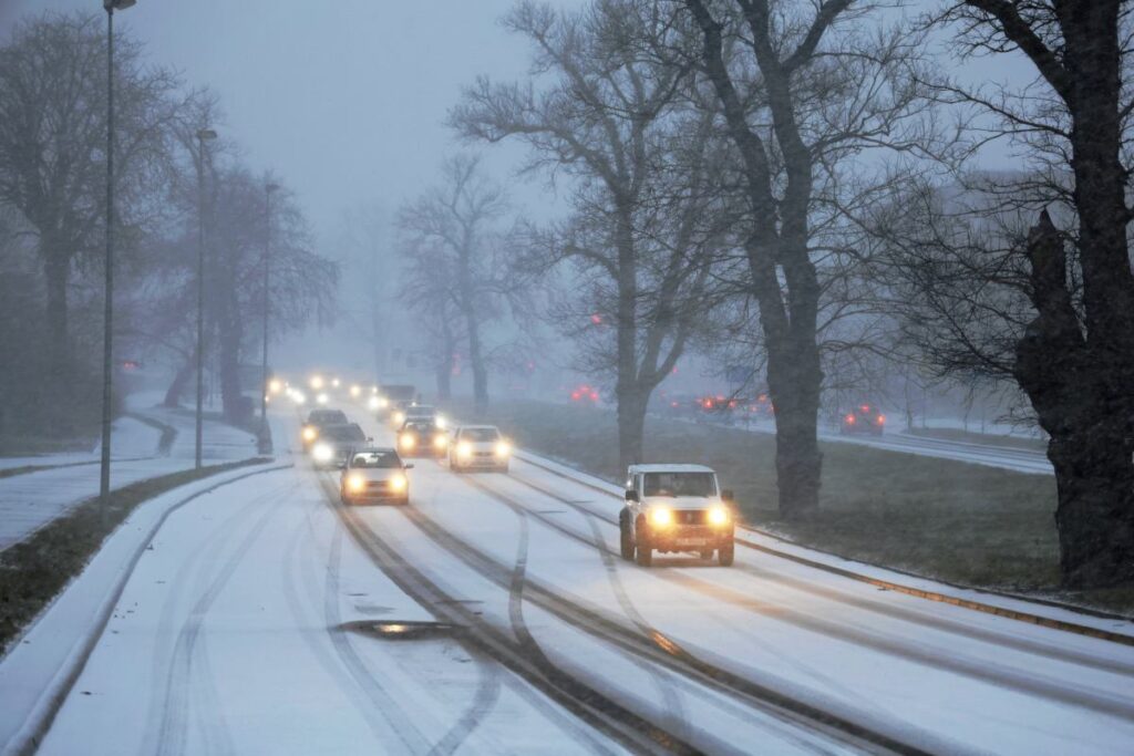 ufukta kar firtinasi var imgw ikinci seviye uyarilari hazirliyor 24352