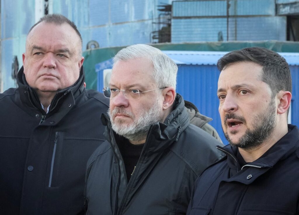 ukrayna da yolsuzluk skandali yetkililer radikal bir hamle yapmayi dusunuyor 22963