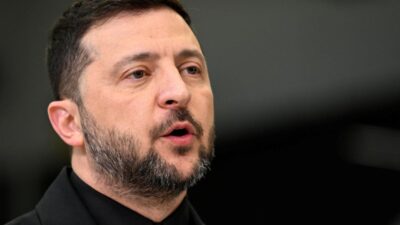 Ukrayna da yolsuzluk skandali zelenskiy nin arkadasi servislerin buyuteci altinda 22482