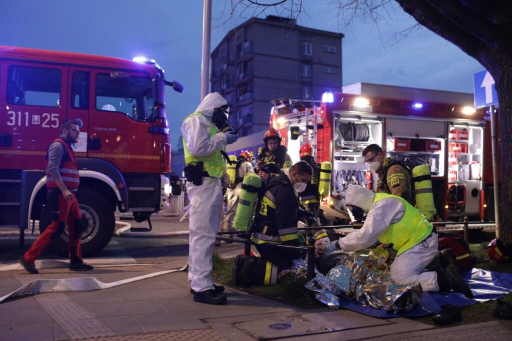 varsova sakinleri icin acil rcb uyarisi sakin olun 25781