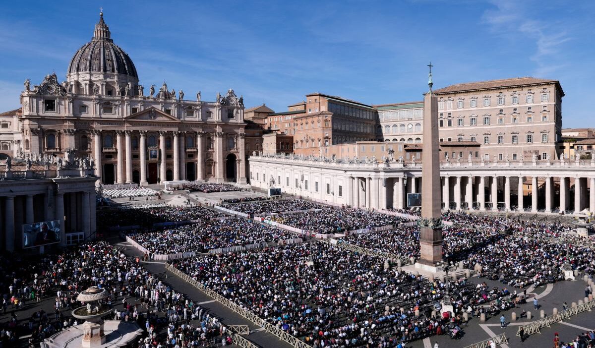 Vatikan dan gelen bu turden ilk duyuru meryem hakkinda yazdiklari soyledir 21345