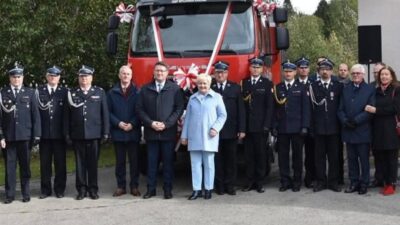 W jcik ko milletvekiliyle cektirdigi fotografla alay etmek istedi fotografta kimin oldugunu fark etmedi 22677