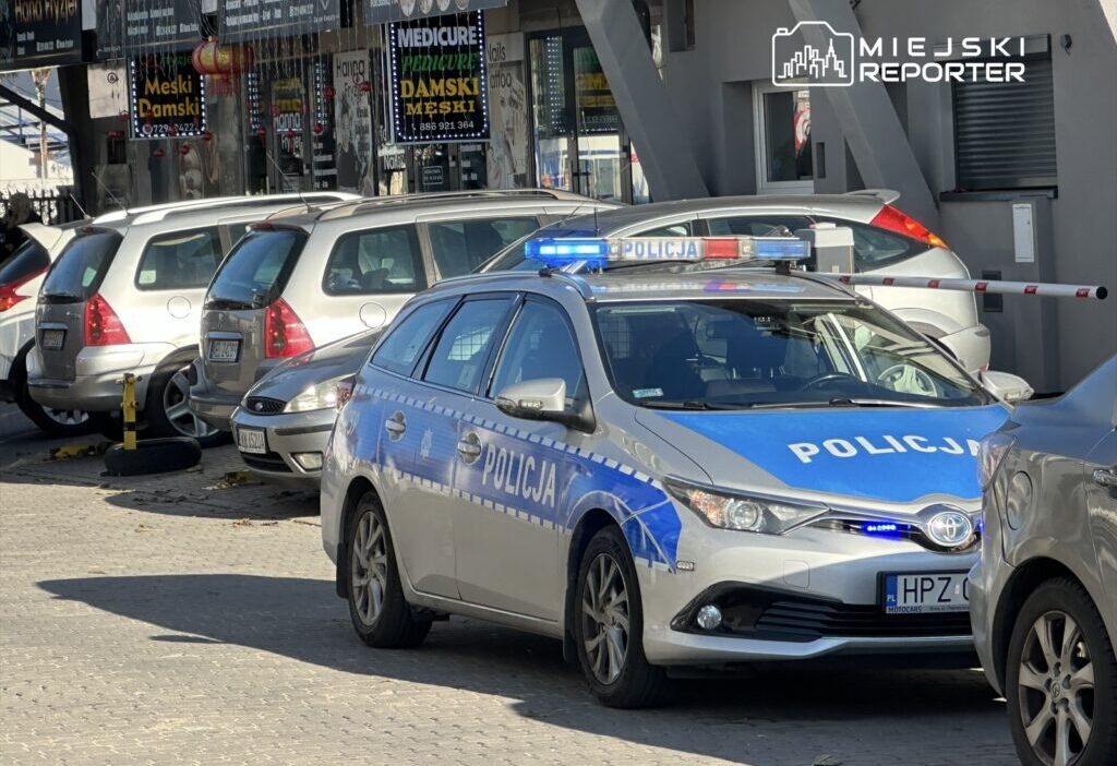 W ochy de curetkar bir soygun 100 zlotiden fazla para calinmistir fail bir scooter ile geldi 21910