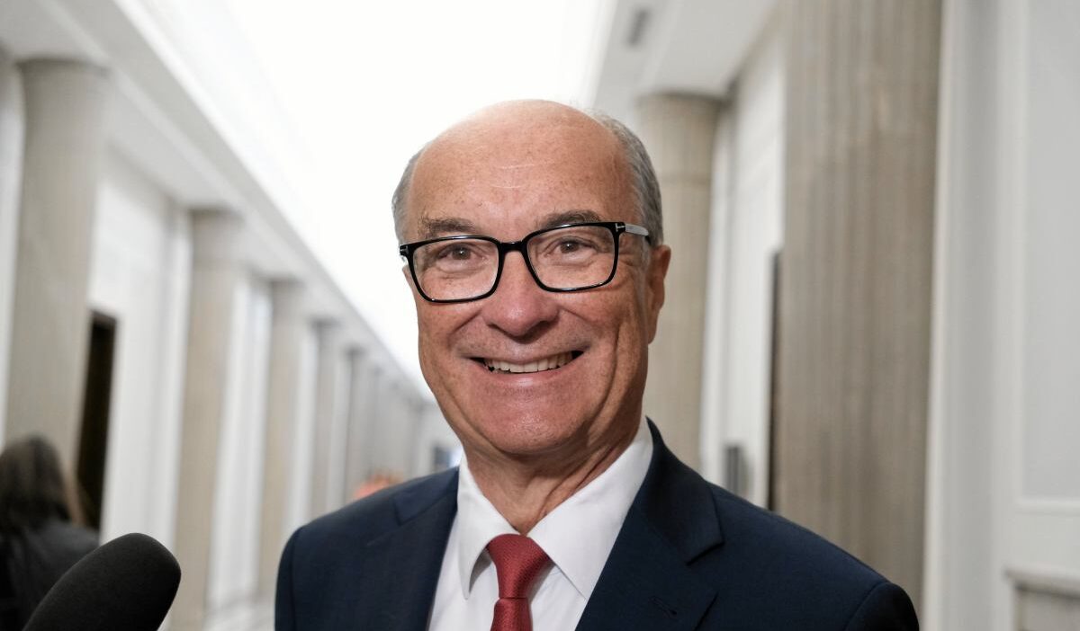 W odzimierz czarzasty nin bir yati ve 15 000 kitabi var i ste gelecegin sejm baskani nin mal varligi 22988