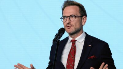 Waldemar buda hukuk ve adalet partisi nden uzaklastirilacak mi parti icinde tansiyon yukseliyor 25796