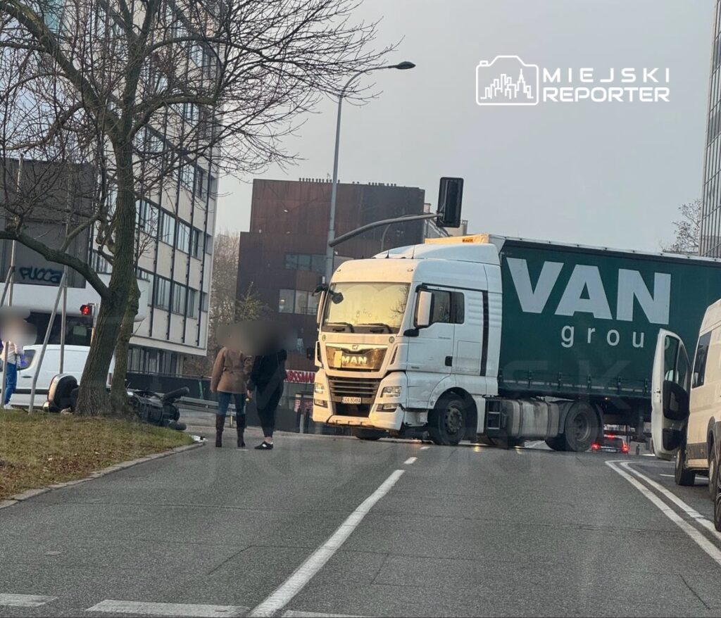 wis ostrada da bir kamyon ile bir motosikletli arasinda carpisma 21844