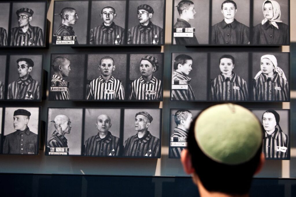 yad vashem elestirilere yanit veriyor bunu daha fazla aciklamak icin bir neden gormuyoruz 25553