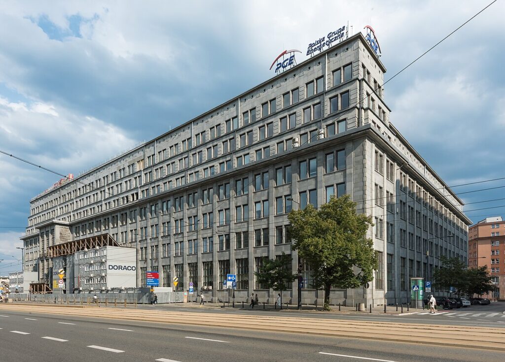 yapinin her acilisi baska surprizleri de beraberinde getiriyor bgk binasinin yenilenmesi devam ediyor 22251