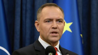 Yedi yasindaki polonyali bir kiz cocugu ukrayna daki rus bombardimaninda hayatini kaybetti i ste nawrocki nin tepkisi 24794