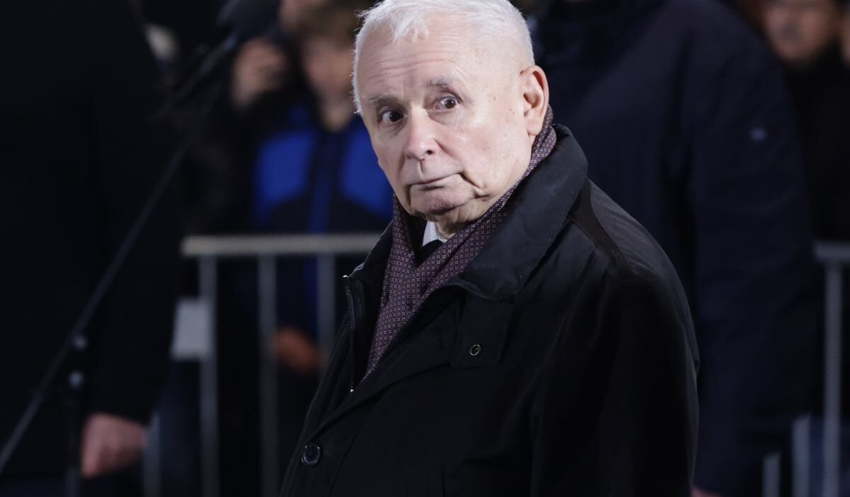 Yeni anket. Kaczyński ve hukuk ve adalet partisi'ni endişelendiren bir eğilim güçleniyor 1 Yeni anket kaczy ski ve hukuk ve adalet partisi ni endiselendiren bir egilim gucleniyor 25682