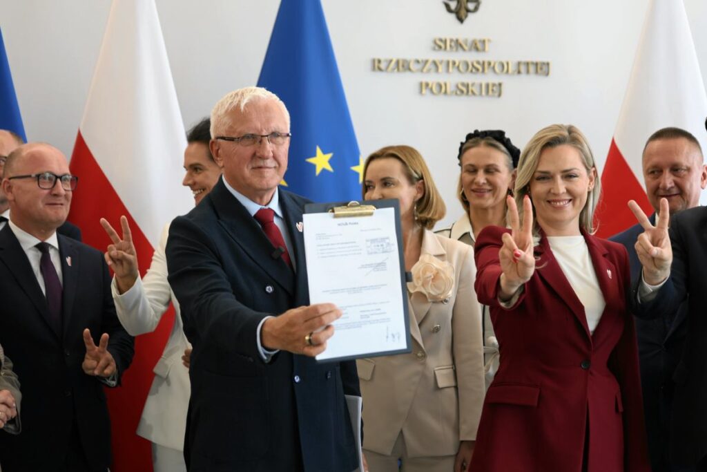 yeni bir parti kuruldu gurultulu isimleri ve iddiali planlari var polonya dan savasmadan vazgecemeyiz 23278