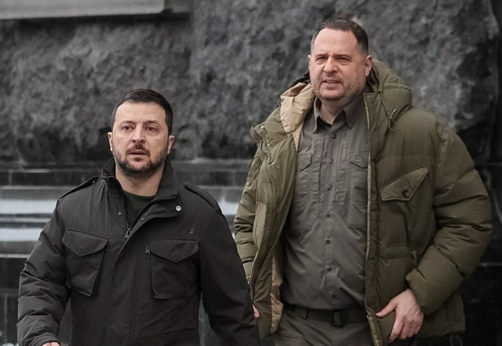 yermak in evinde aramalar zelensky nin pozisyonu tehdit altinda mi pazarlik yapmak zorunda 26279