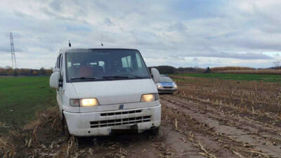 Yol kontrolü için durmayan otobüs şoförüne polis takibi 2 Yol kontrolu icin durmayan otobus soforune polis takibi 20854