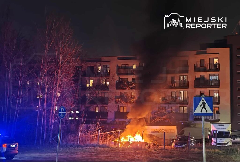 Z bki de binek arac yangini arac alevler icinde kaldi 22902