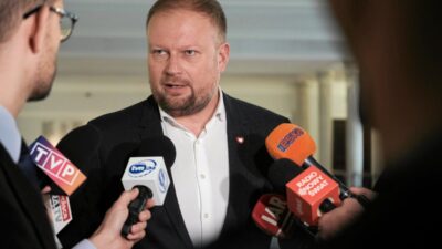 Zembaczynski nin autodonos u abw ye gidecek ozdoba gizli bilgilere erisimini engellemek istiyor 21548